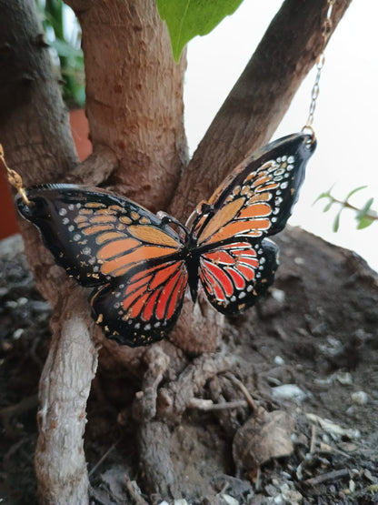 Collar mariposa Monarca